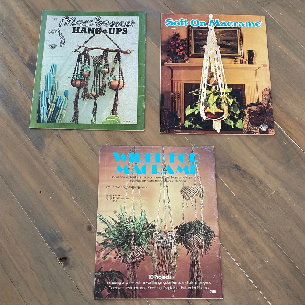 VINTAGE Macrame Pattern Book Bundle - Picture 8 of 10